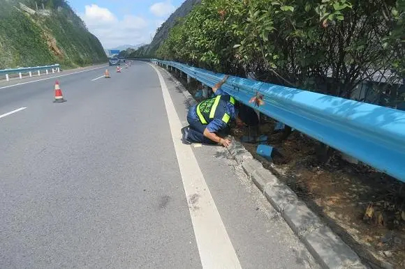 云浮高速路波形护栏