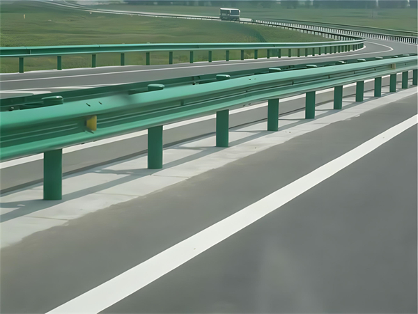 云浮高速护栏板守护安全广泛应用于多个行业
