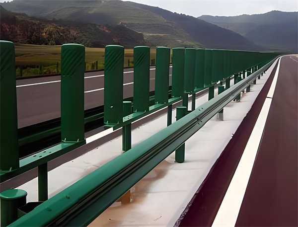 云浮三波护栏板在高速公路的应用